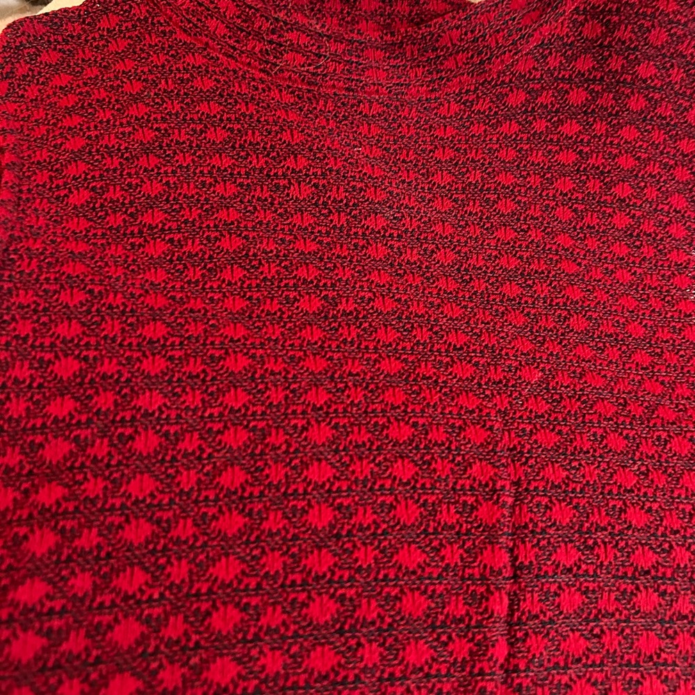 Gorgeous St John Shell In Ruby Red. - image 3